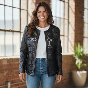 Colleen Lopez Elegant Black Zipper Jacket adorable design. Its lightweight.